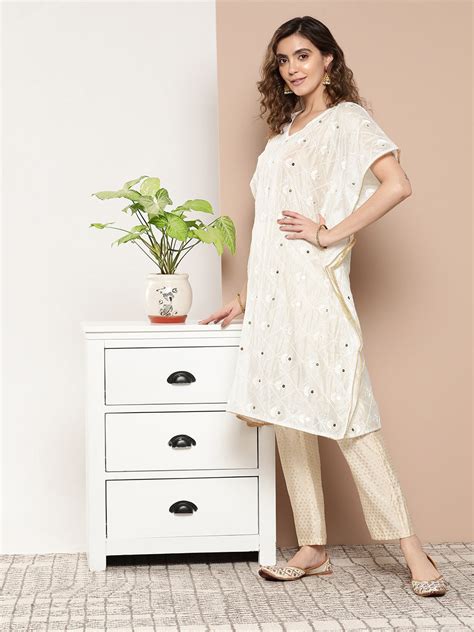 Embroidered Kaftan Kurta – Yufta Store
