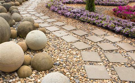 Garden Pebbles - Bulk Bags - Mick George