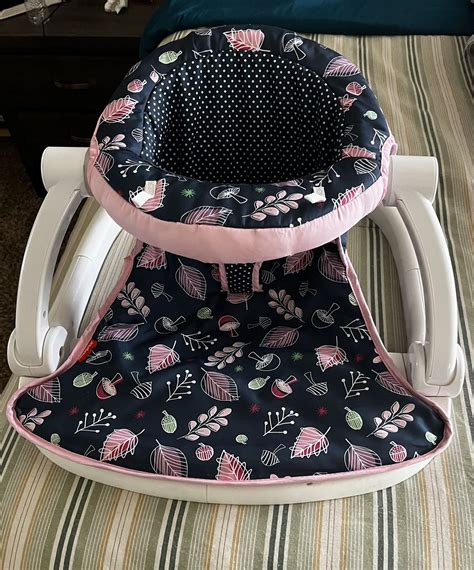 Fisher-Price Sit-Me-Up Floor Seat Portable Infant Chair for Sale in San ...