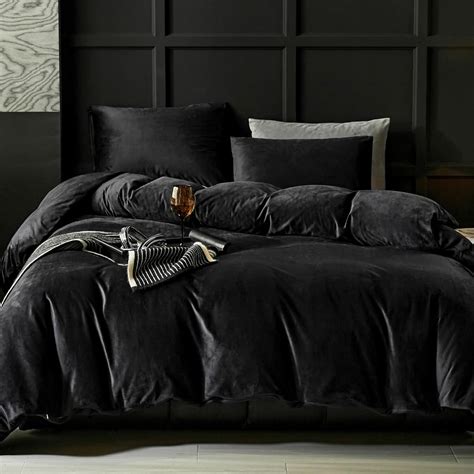 Amazon.com: WARMDERN Black Flannel Velvet Duvet Cover King Size Duvet ...