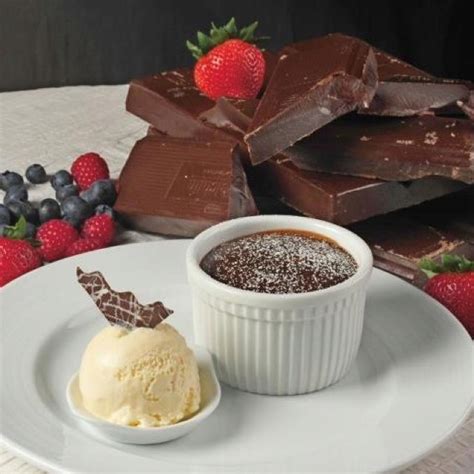 warm chocolate melting cake