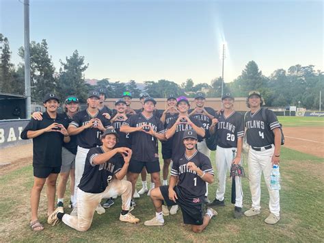 Outlaws Defeat Monarchs 9-5 in Baseball Census Collegiate Summer League ...
