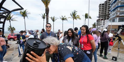 Grandes multitudes esperan el eclipse solar, pero las nubes podrían ...
