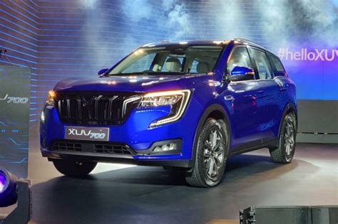 Mahindra XUV700 5-Seater Launched at Rs 11.99 Lakh | Droom Discovery