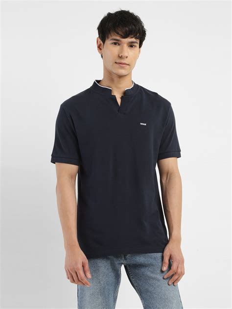 Men's Solid Slim Fit Henley Neck T-Shirt – Levis India Store