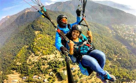 Paragliding Tour to Bir Billing | Himachal Paragliding Tour