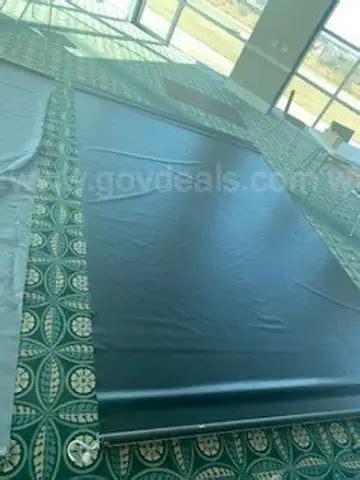 RETRACTABLE SCREENS | GovDeals