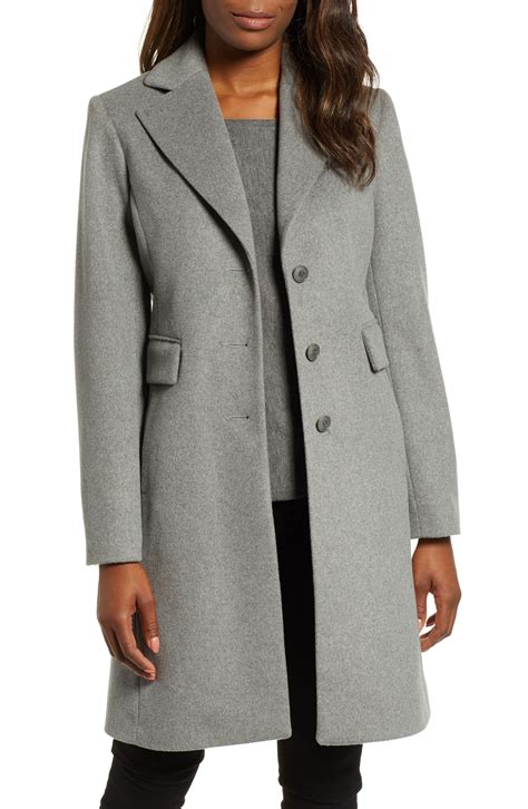 The Complete Coat Guide for Petite Women | Dress coats for women ...