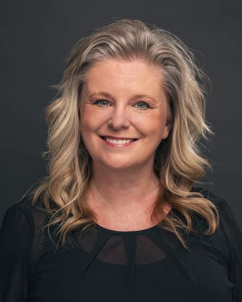 Kelowna Headshots - BestEver.Guide