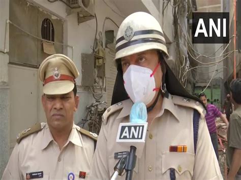 Over 100 staff deployed to douse fire at factory in Delhi