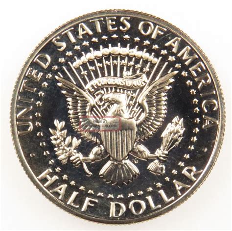 1972 S Proof Kennedy Half Dollar (b05)