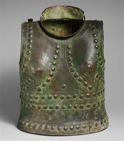 Bronze cuirass. Hallstatt culture, 8th century BC [2800x3200] : r ...