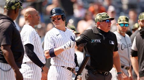 Chicago White Sox closer Liam Hendriks rips 'delusional' Josh Donaldson ...