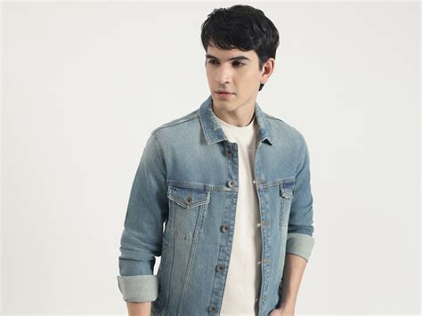 Men Regular Fit Spread Collar Solid Vintage Washed Denim Jacket ...