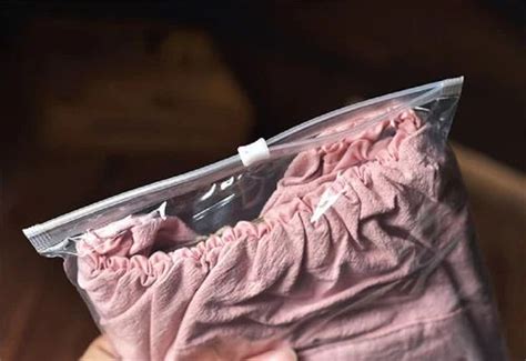 Slider Zipper Bag - Frosted Slider Zipper Lock Bag Manufacturer from Rajkot