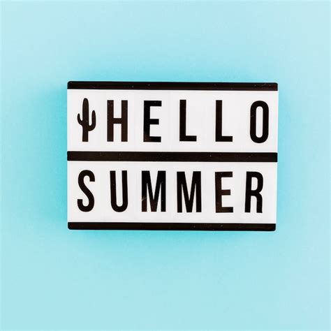 On vacation sign Images - Free Download on Freepik