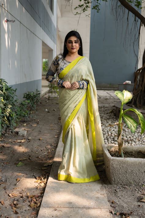 Uttariya: Curated Online Shop For Handwoven Products