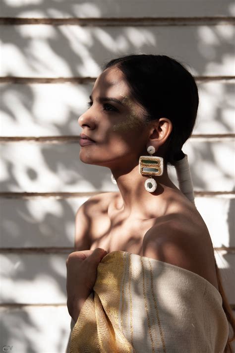 Boxy Gold Earrings | Upcycled Cloth Earrings – REFASH