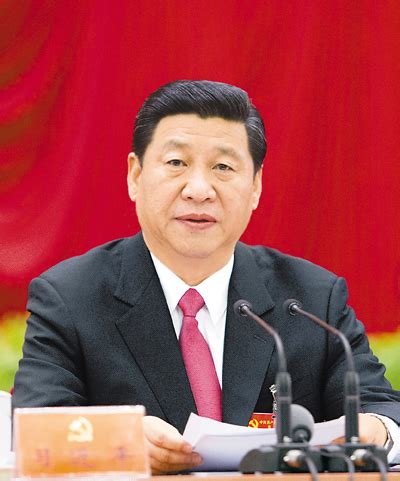 图：中国共产党第十八届中央委员会第一次全体会议在北京人民大会堂举行 习近平同志主持- 中国日报网