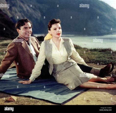 Judy garland star is born hi-res stock photography and images - Alamy