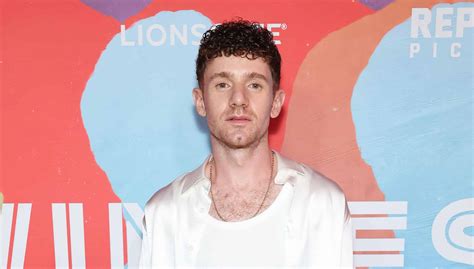 Chris Perfetti Spills on ‘Twinless’ and ‘Abbott Elementary’s Best ...