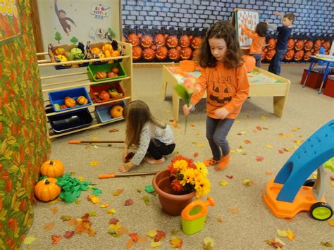 Dramatic play pumpkin patch | Dramatic play preschool, Fall preschool ...