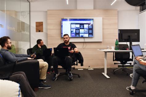 Computer Signage Examples 的图像结果