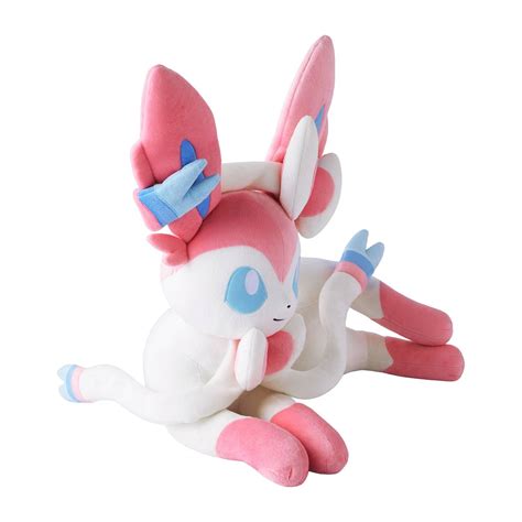 Pokémon: Life-Size Plush - Sylveon (Lying Down Ver.) (Limited Edition ...