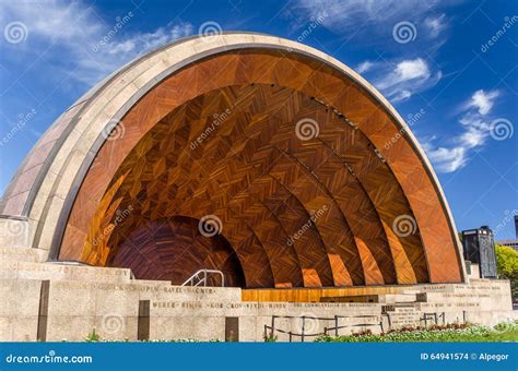 The Hatch Shell and Blue Sky Editorial Stock Image - Image of esplanade ...