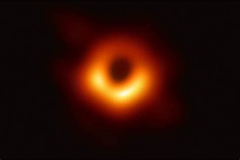 EHT Astronomers Capture First Image of a Black Hole - The Stephen Hawking Foundation
