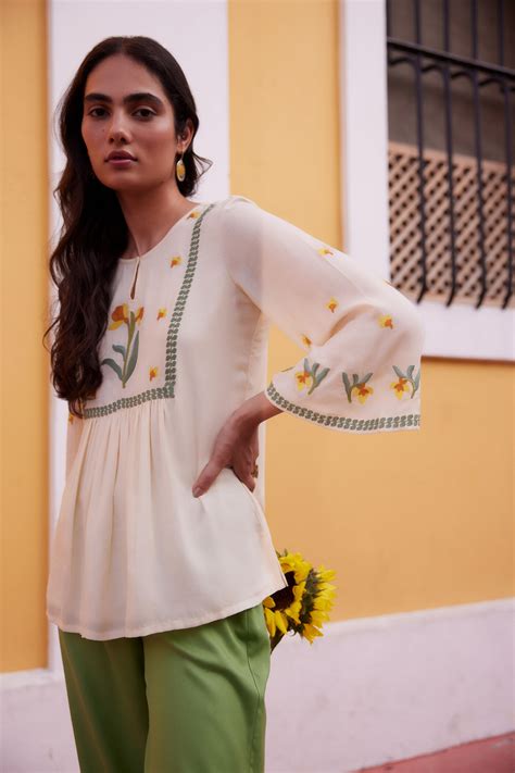 Buy Gulon Sa Top Online In India at Global Desi S25S141TP_OFF_WHITE