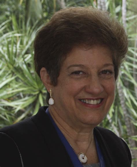 Kathleen Leask's Instagram, Twitter & Facebook on IDCrawl