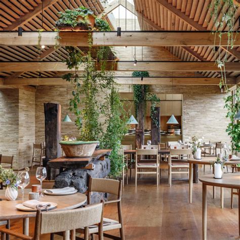 Restaurant Decor Ideas 的图像结果