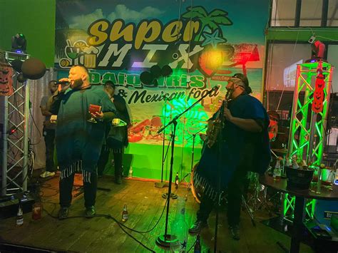 Mariscos Super Mix - El Rey de las Micheladas