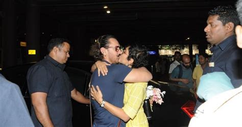 Aamir Khan, Kiran Rao kiss each other like no one's watching [Photo ...