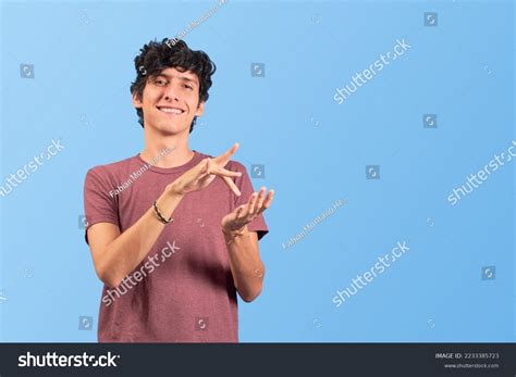 People Doing Sign Language 的图像结果