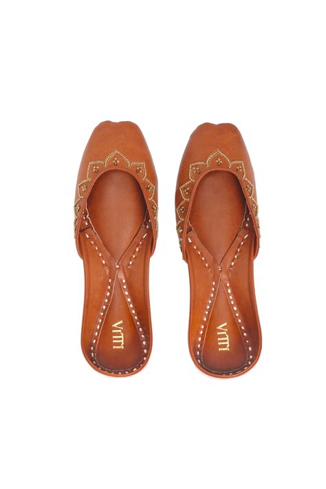 House of Vitti - Earthy Bronze Juttis - Elahe