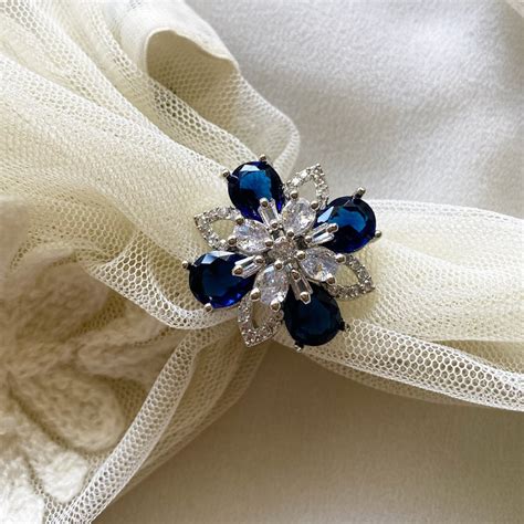 Hollow clove floral CZ finger rings - size adjustable - Adorna