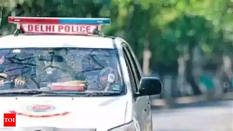 South Delhi farmhouse heist: Businessman held hostage, robbed of Rs 30 ...