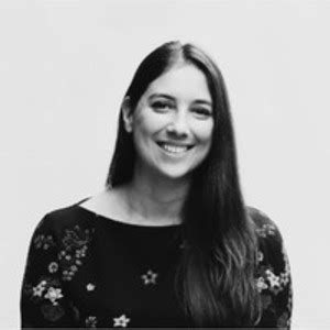 Sharon - Graphic design teacher - ₹3264/h