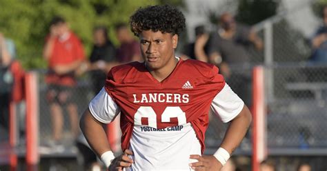 Composite Two-Star Recruits: DL Tomuhini Topui trending USC after Oregon decommitment, Bruin legacy