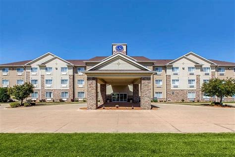 COMFORT SUITES (Cedar Falls) - Hotel Reviews, Photos, Rate Comparison ...