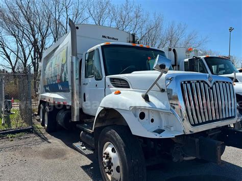 2009 International 7400 25YD Compactor Truck/ LOT424 - 095006 - NR ...
