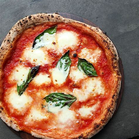 Margherita Pizza At Brik Oven | LBB