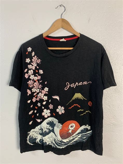Buy Japanese Brand Sukajan Japan Tee Online in India - Etsy