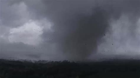 F1000 Tornado 的图像结果