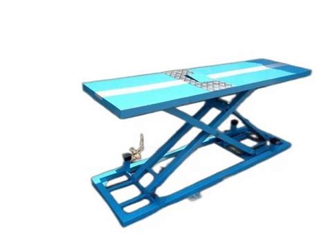 Hydraulic Ramp - 2 Wheeler Hydraulic Service Ramp Manufacturer from Pune