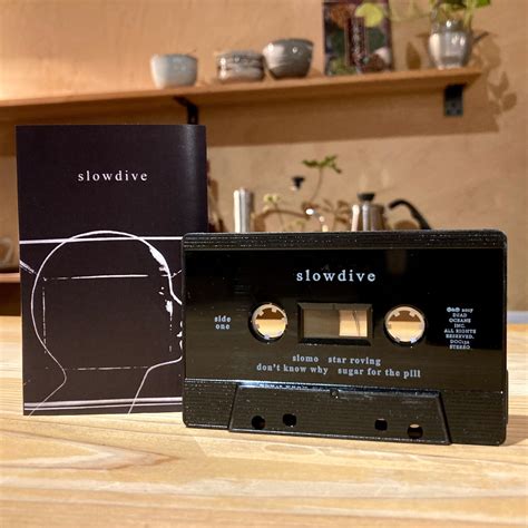 Slowdive - S/T | ゴヰチカ商店