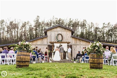 5 Inexpensive Wedding Venue Ideas That Totally Rock | Lily & Lime