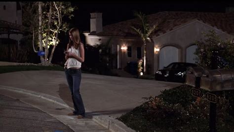 Low-rise jeans, checkered Vans, and that iconic leather necklace: How ...